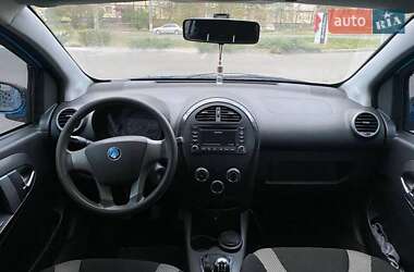 Позашляховик / Кросовер Geely LC Cross 2012 в 