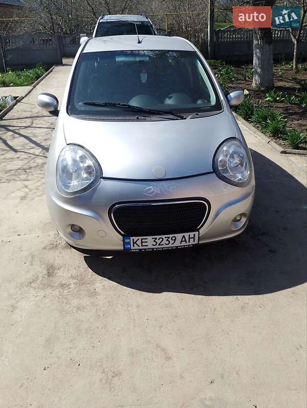 Хэтчбек Geely LC 2012 в 