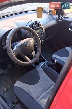 Хэтчбек Geely LC 2013 в 