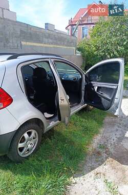 Хэтчбек Geely LC 2013 в 