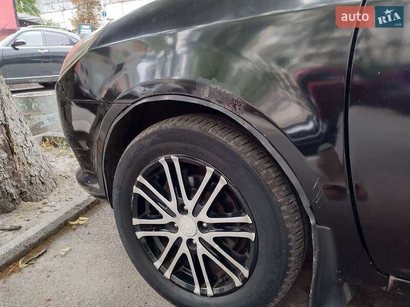 Хэтчбек Geely MK-2 2011 в Киеве