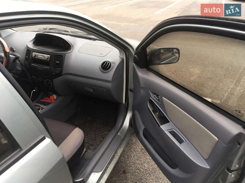 Седан Geely MK-2 2011 в Чернигове