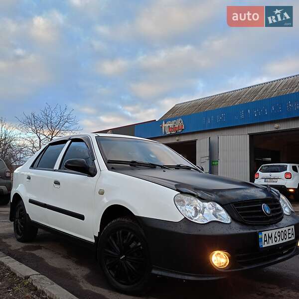 Хэтчбек Geely MK-2 2009 в Попельне