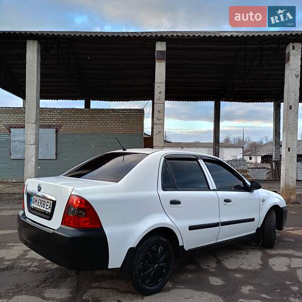 Хэтчбек Geely MK-2 2009 в Попельне