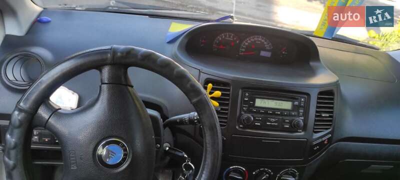 Хетчбек Geely MK-2 2011 в Кам'янець-Подільському