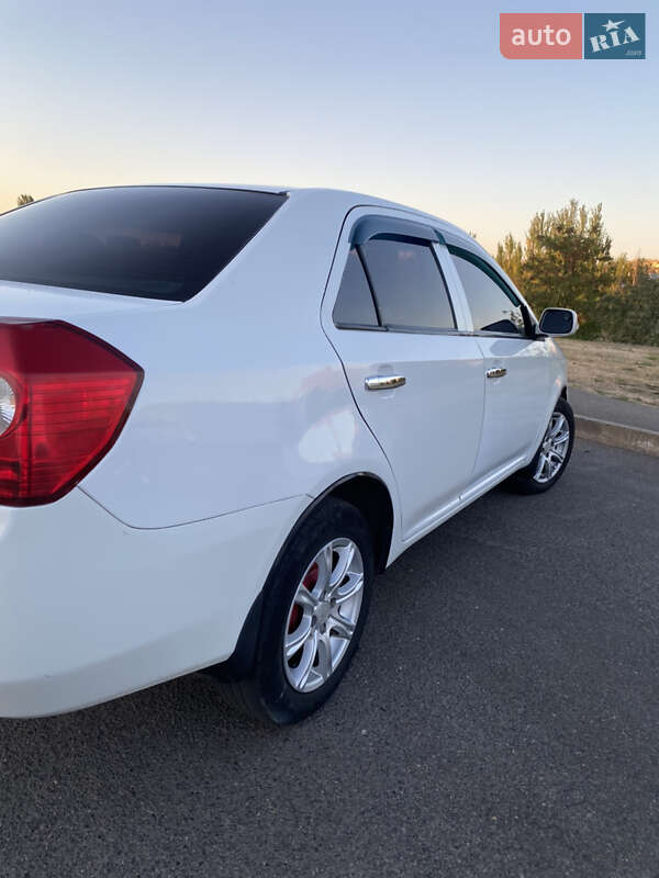 Седан Geely MK-2 2013 в Кривому Розі