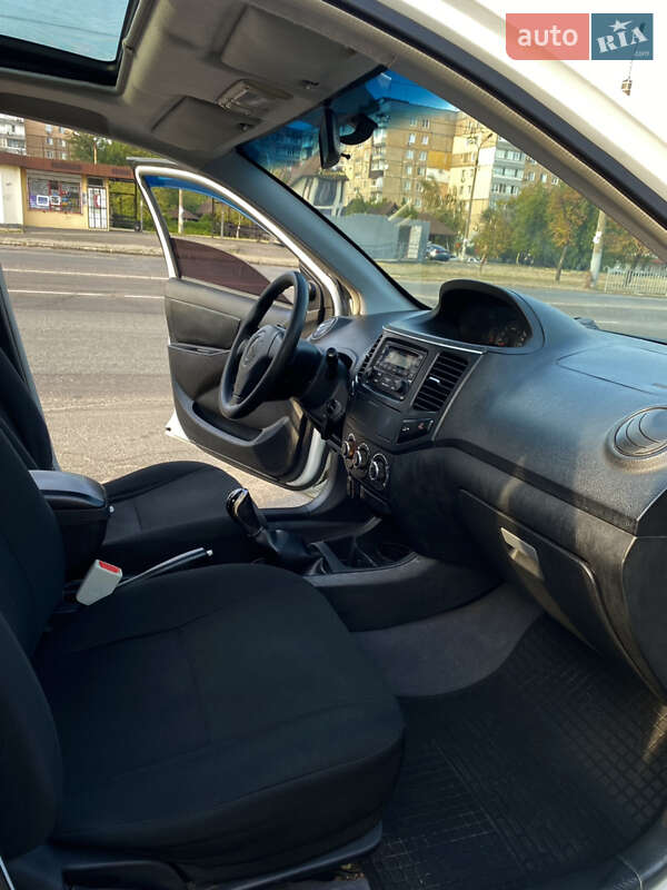 Седан Geely MK-2 2013 в Кривому Розі