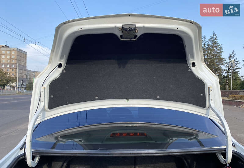 Седан Geely MK-2 2013 в Кривому Розі