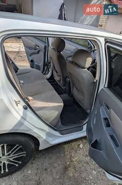 Хетчбек Geely MK-2 2010 в 