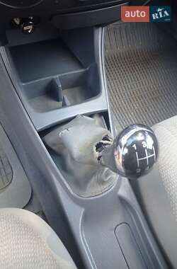 Хэтчбек Geely MK-2 2011 в 