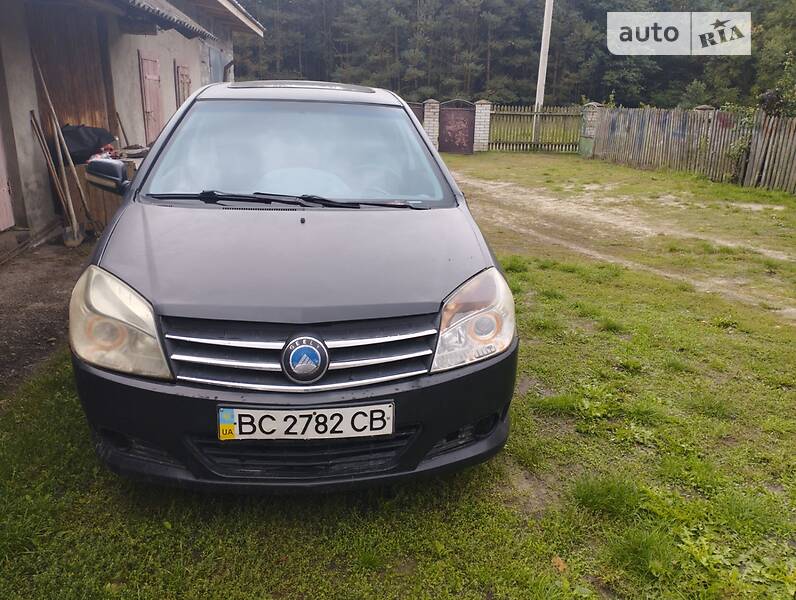 Geely MK Cross