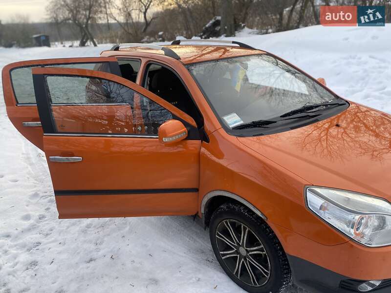 Хэтчбек Geely MK Cross 2013 в Прилуках