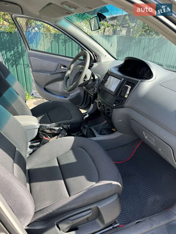 Хэтчбек Geely MK Cross 2010 в Першотравенске фото 6 Хэтчбек Geely MK Cross 2010 в Першотравенске