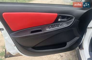 Хэтчбек Geely MK Cross 2013 в 