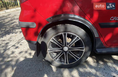 Хэтчбек Geely MK Cross 2011 в 