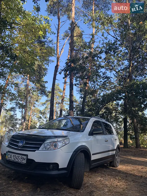 Geely MK Cross 2013