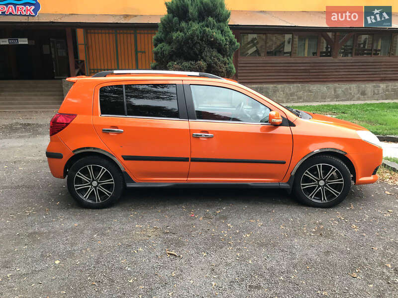 Хетчбек Geely MK Cross 2013 в Києві