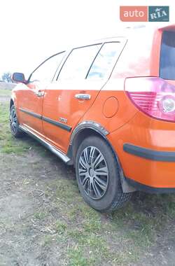 Хэтчбек Geely MK Cross 2013 в 