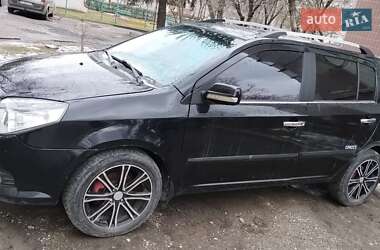 Хэтчбек Geely MK Cross 2012 в 