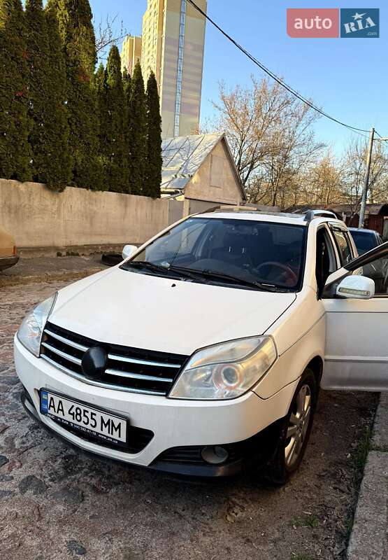 Geely MK Cross 2013