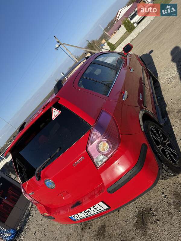 Хэтчбек Geely MK Cross 2013 в Новой Ушице