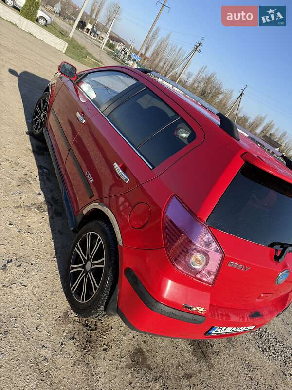 Хэтчбек Geely MK Cross 2013 в Новой Ушице