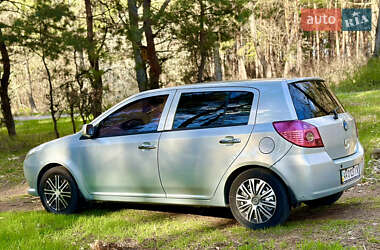 Хэтчбек Geely MK Cross 2010 в 