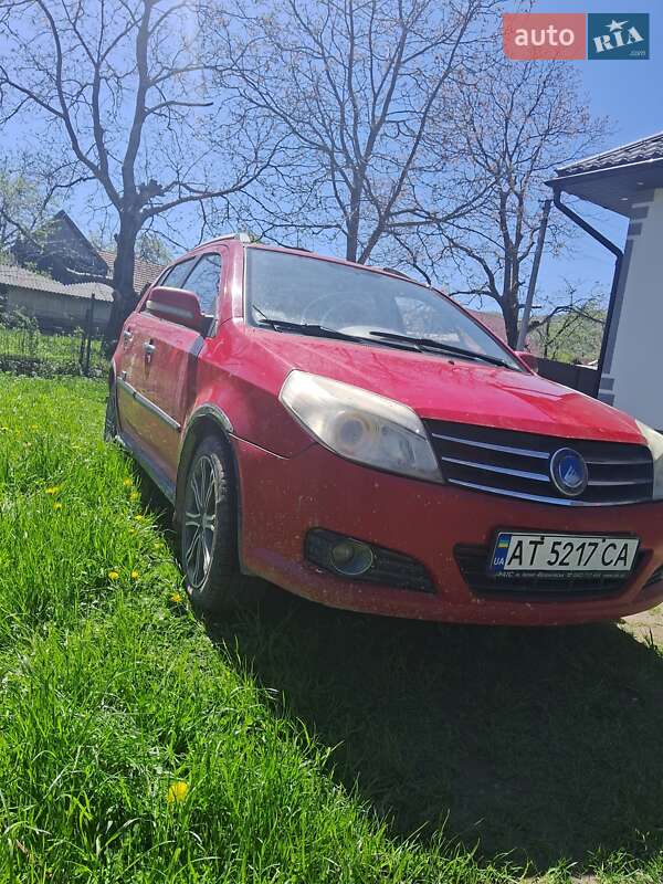 Хэтчбек Geely MK Cross 2012 в Нижнем Березове