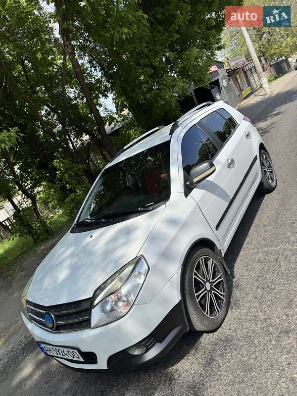 Хетчбек Geely MK Cross 2013 в 