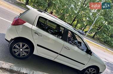 Хетчбек Geely MK Cross 2013 в 