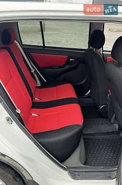 Хэтчбек Geely MK Cross 2012 в 