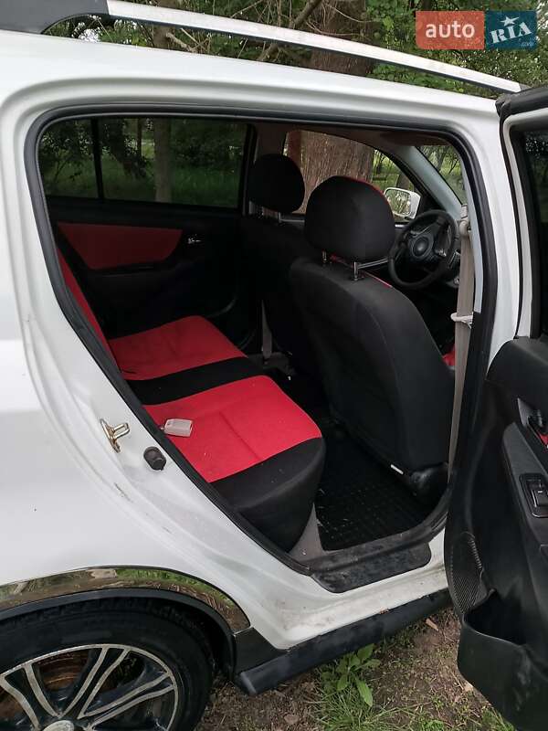 Хэтчбек Geely MK Cross 2014 в Ромнах