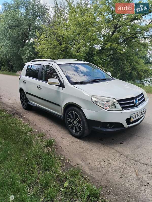 Хэтчбек Geely MK Cross 2013 в 