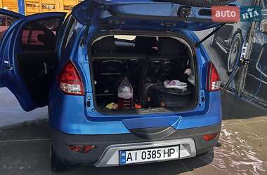 Хэтчбек Geely MK Cross 2013 в 