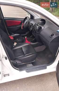 Хэтчбек Geely MK Cross 2012 в 