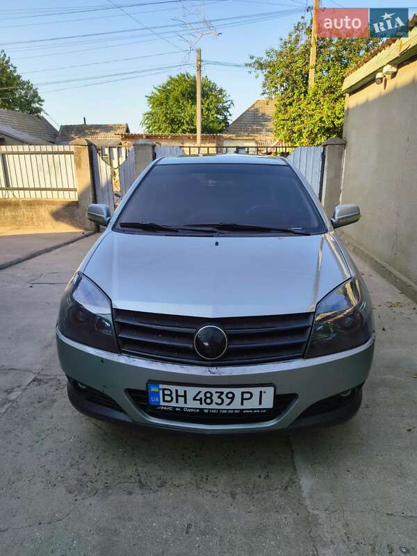 Geely MK Cross 2012