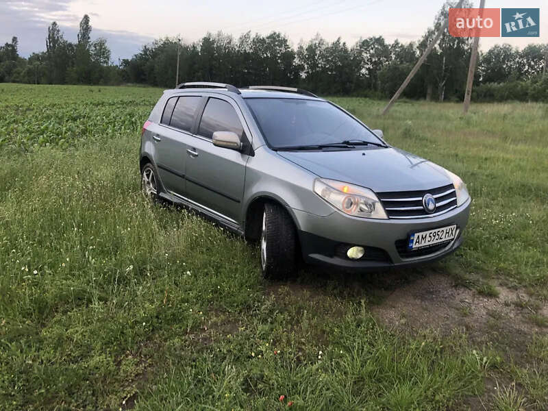 Хетчбек Geely MK Cross 2012 в Чуднові