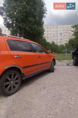 Хэтчбек Geely MK Cross 2013 в 