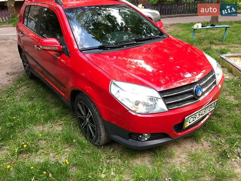 Geely MK Cross 2012