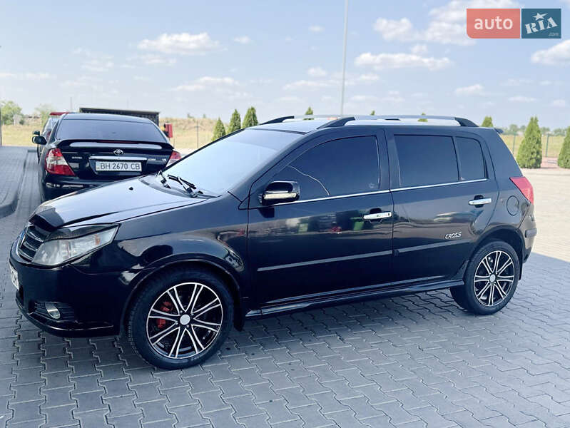 Хэтчбек Geely MK Cross 2012 в 