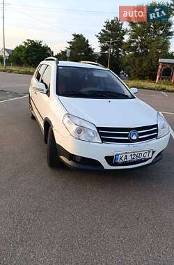 Хэтчбек Geely MK Cross 2012 в 