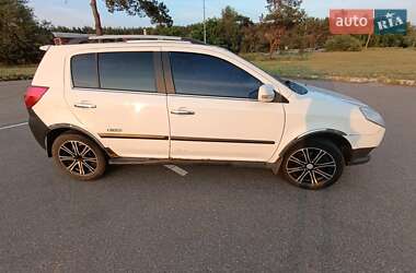 Хэтчбек Geely MK Cross 2012 в 