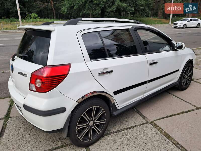 Хетчбек Geely MK Cross 2013 в Києві