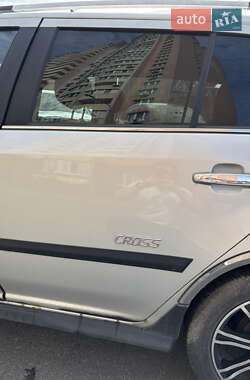Хетчбек Geely MK Cross 2012 в 