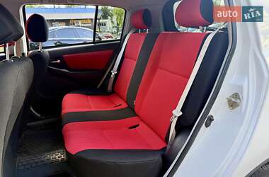 Хэтчбек Geely MK Cross 2013 в 