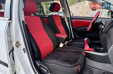Хэтчбек Geely MK Cross 2013 в 