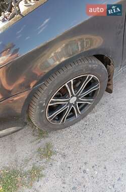 Хетчбек Geely MK Cross 2012 в 