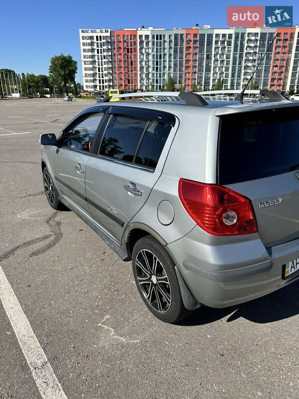 Хэтчбек Geely MK Cross 2012 в Киеве