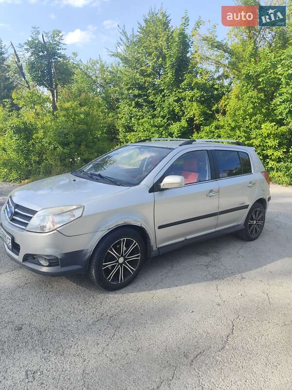 Хетчбек Geely MK Cross 2013 в 