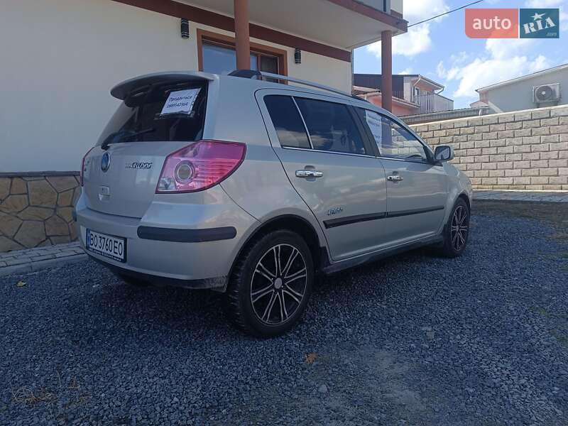 Хэтчбек Geely MK Cross 2012 в Шумске